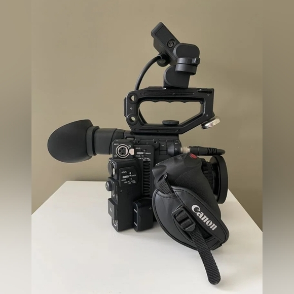 Canon Other - Canon EOS C200 - With Viewfinder [~500 Hours]. Brand new selling for about $5k.